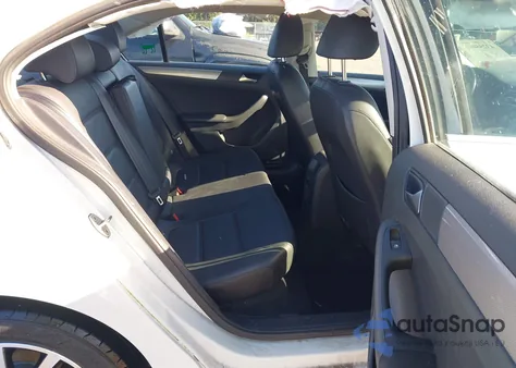 2017 Volkswagen Jetta 1.4T Se из США, поврежденный, VIN 3VWDB7AJ2HM236313